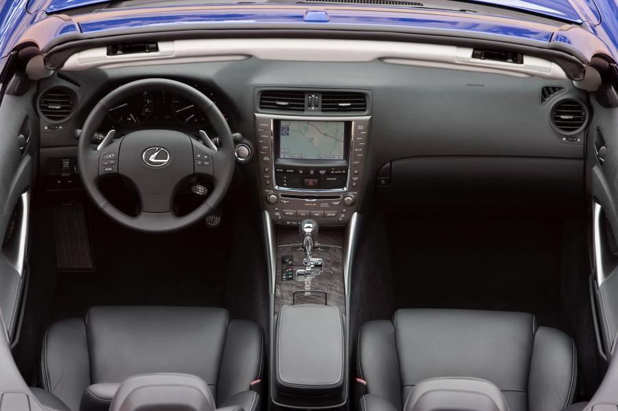  Lexus IS250C 2008 года  (фото 89 из 113)